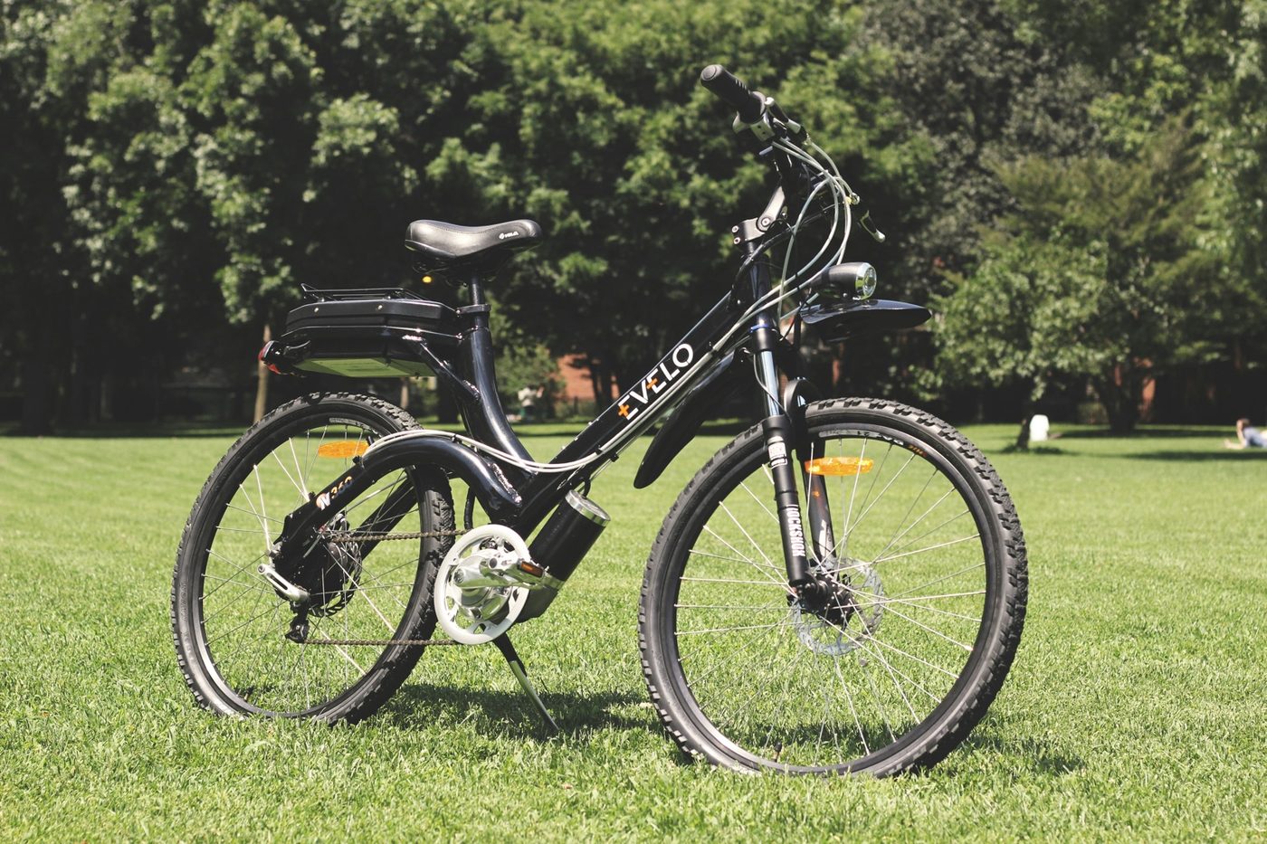 E-bike shown in a neutral everyday comparison setting